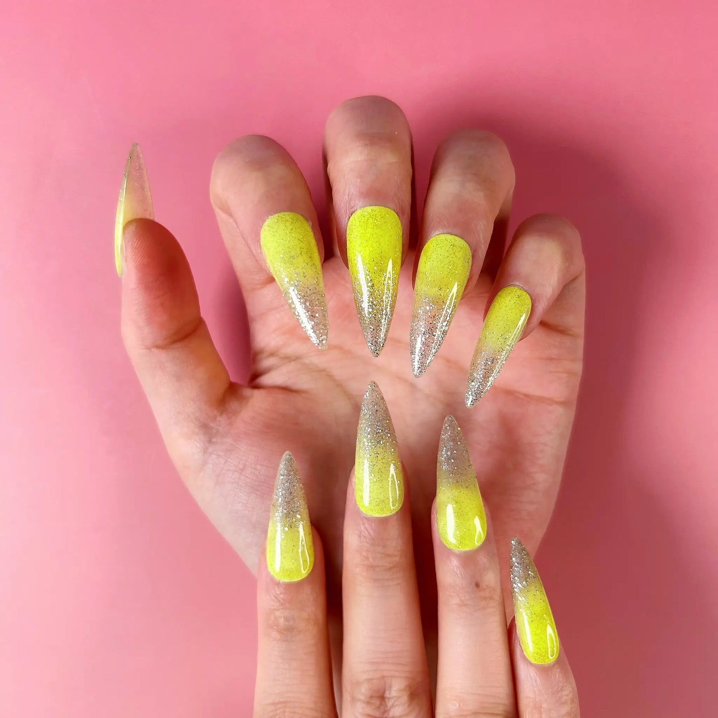 Q073-TENDER SHOOT- STILETTO