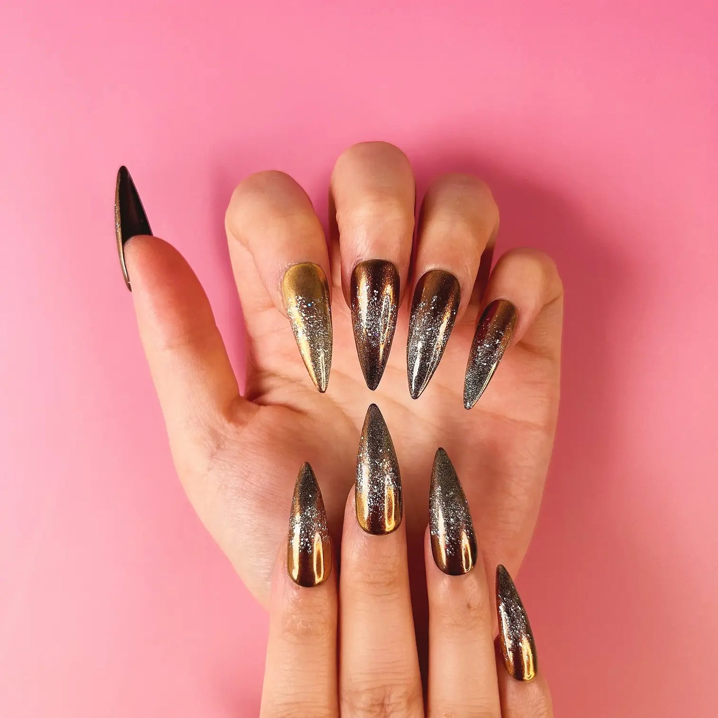 Q067-MIRAD-STILETTO