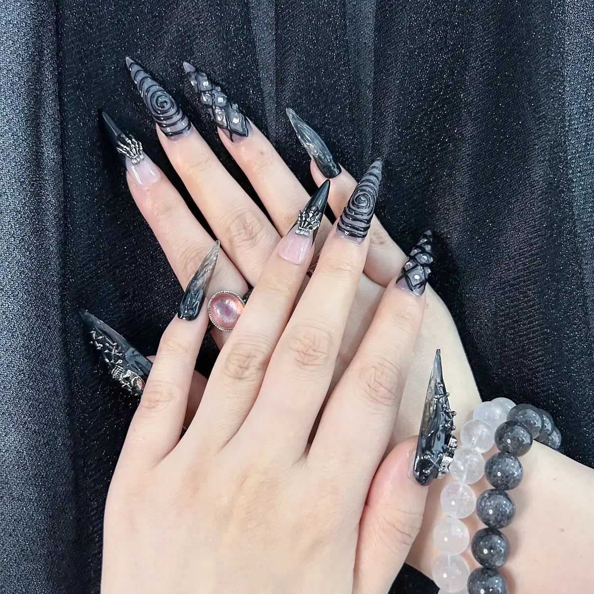 Q007-BLACK WITCH-STILETTO