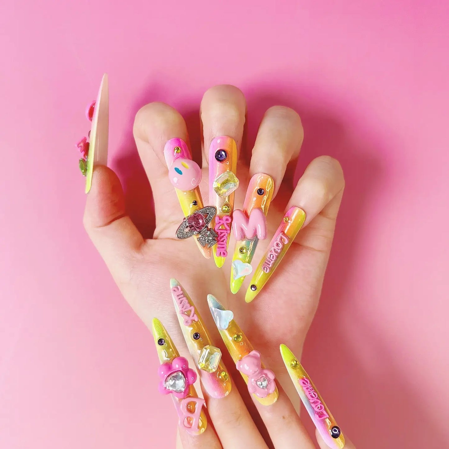 Q121-RAINBOW SWEETHEART-STILETTO