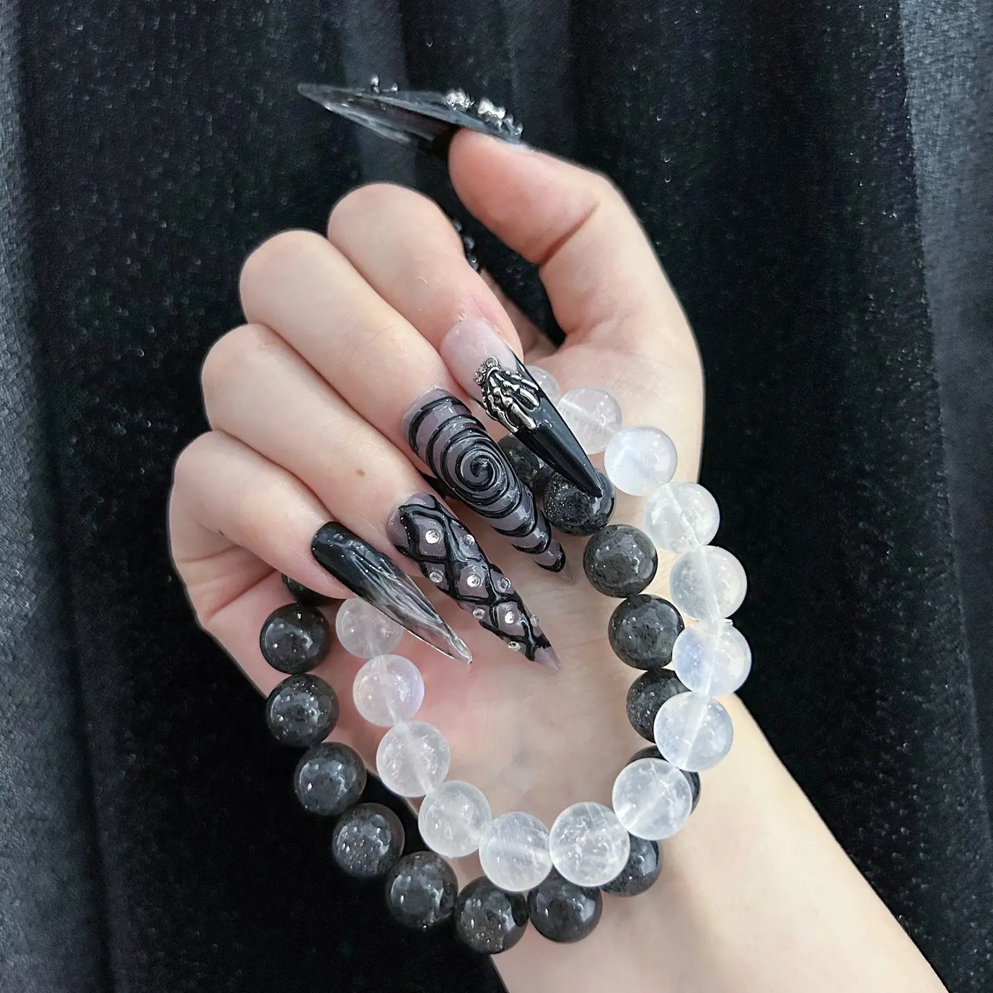 Q007-BLACK WITCH-STILETTO