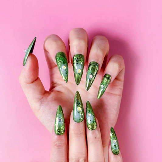 Q031-EMERALD GREEN LEAF -STILETTO